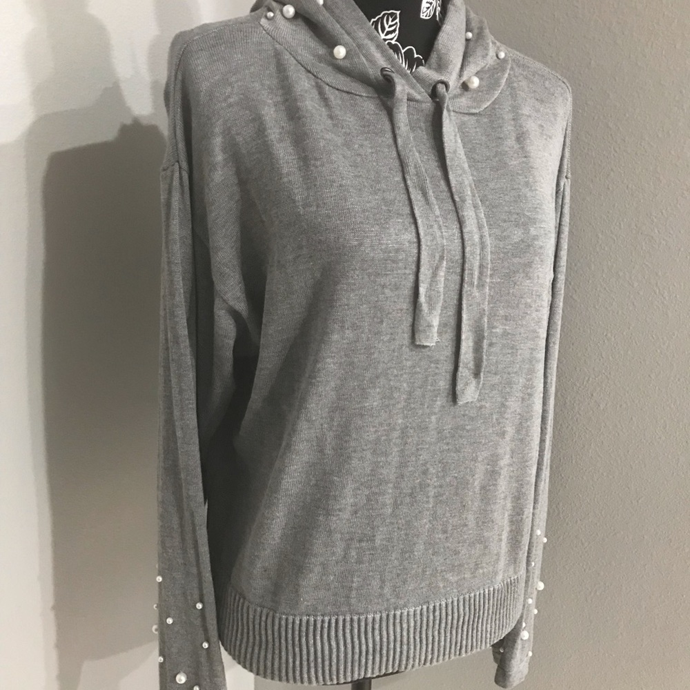 Elan Women’s Sweater Gray Pearl Embellished With Hoodie Size Small NEW